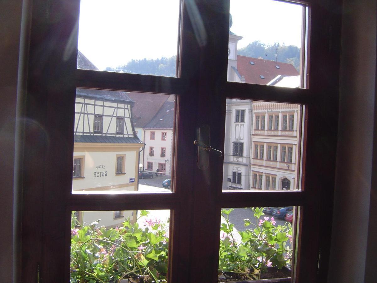 Hotel St Florian Loket Kamer foto
