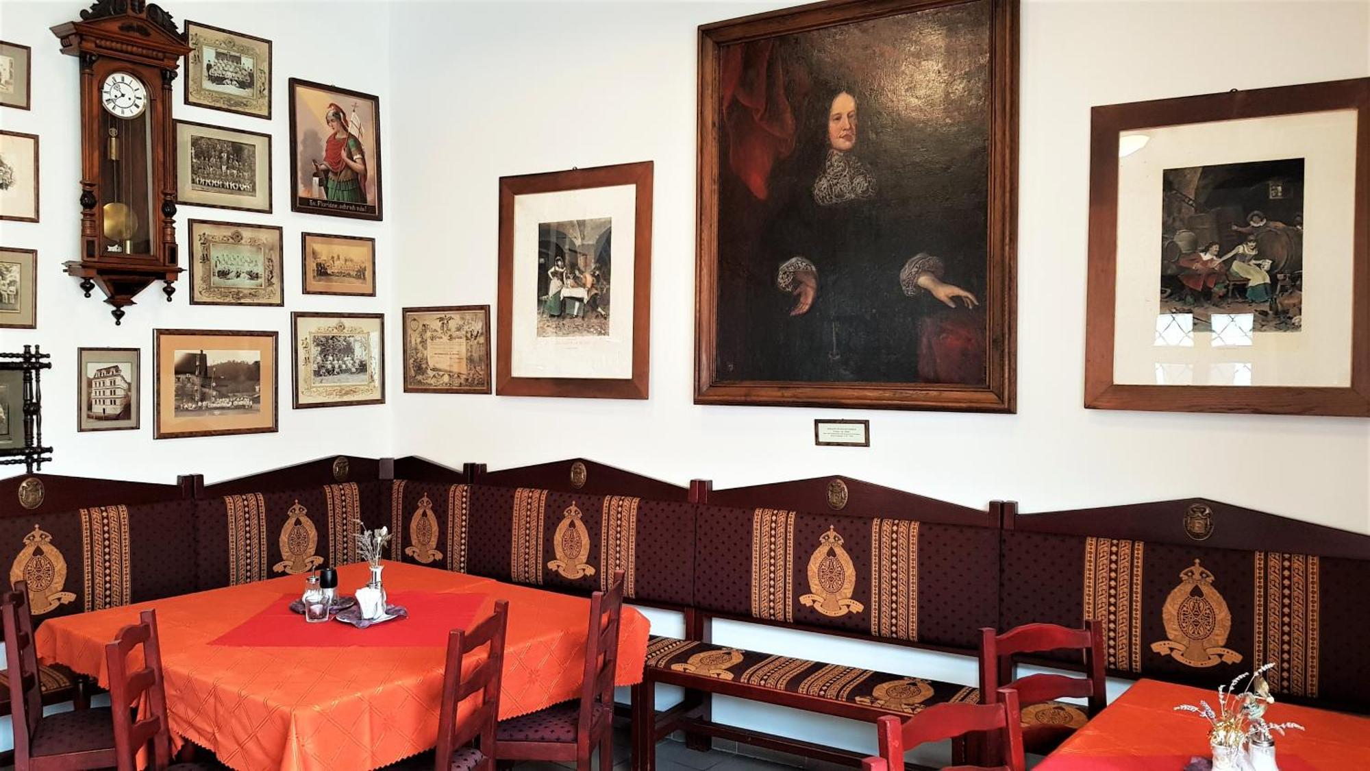Hotel St Florian Loket Buitenkant foto