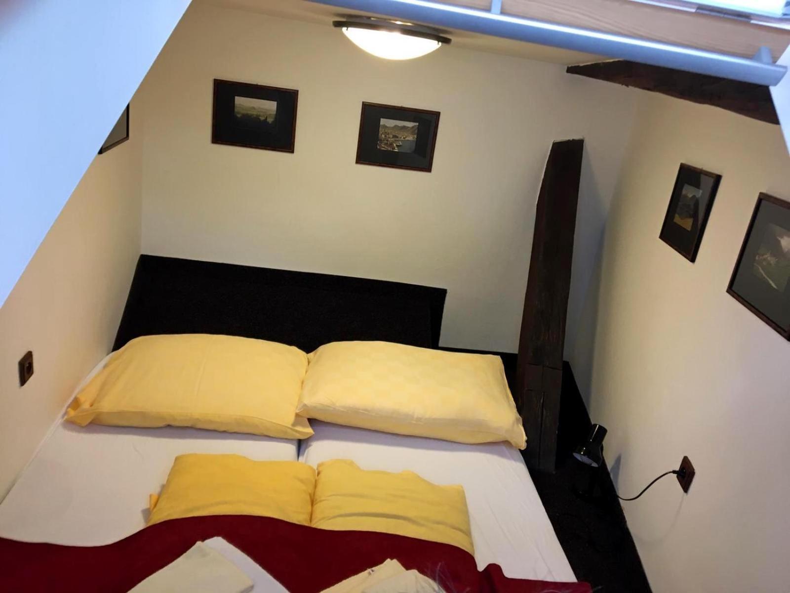 Hotel St Florian Loket Kamer foto